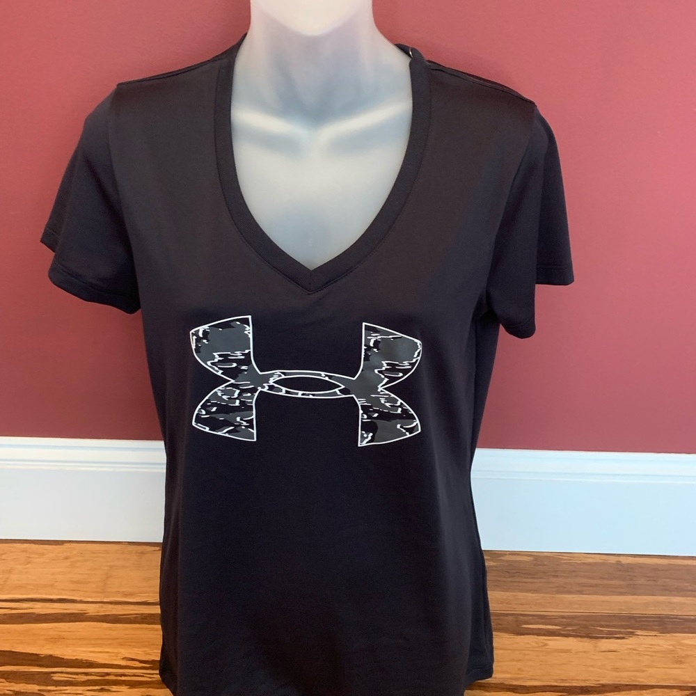 NWT Under Armour Tee